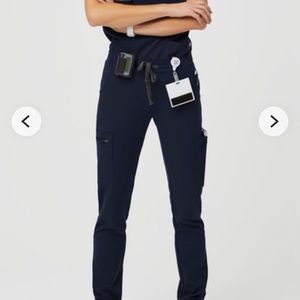 Figs skinny scrub pants